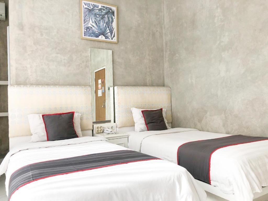 Collection O 31 The Batik Bed And Coffee Bandung Hotel Ngoại thất bức ảnh